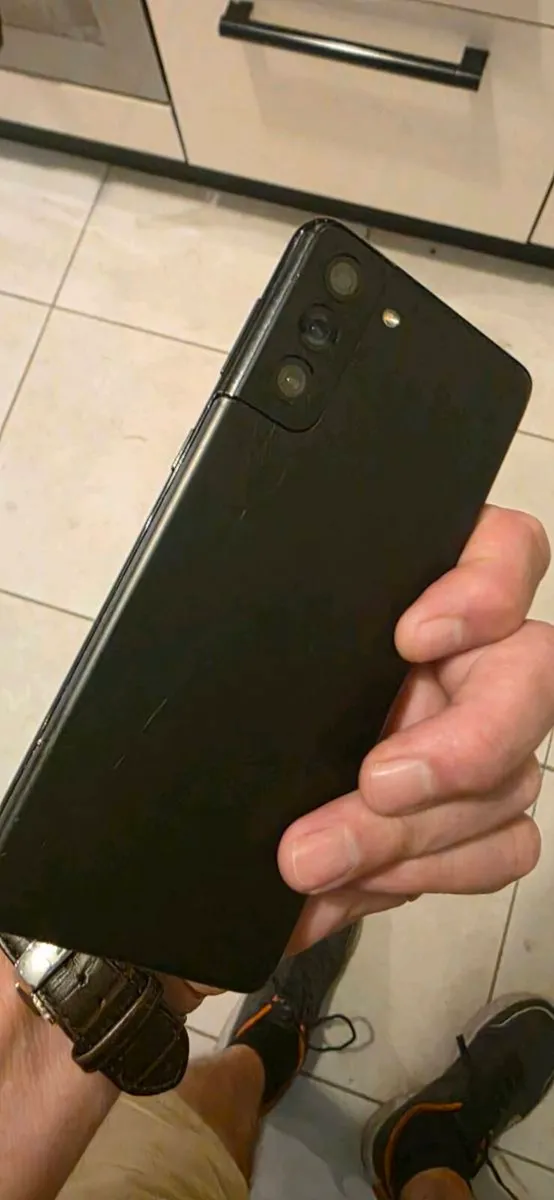 Samsung galaxy S21 plus - Image 2
