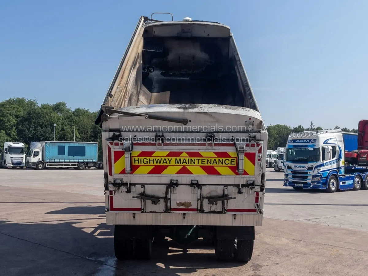 2021 VOLVO FMX 460 TIPPER - Image 3