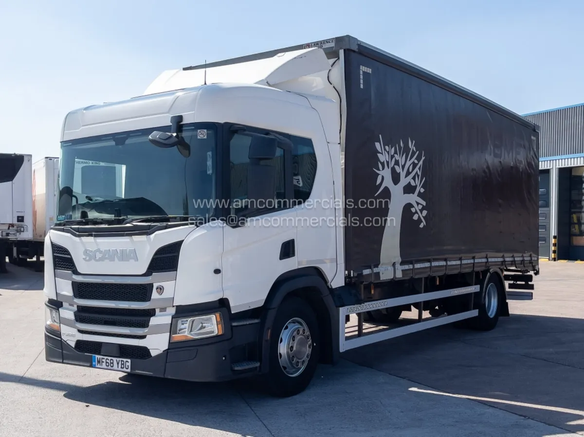 2018 SCANIA P280 CURTAINSIDER - Image 3