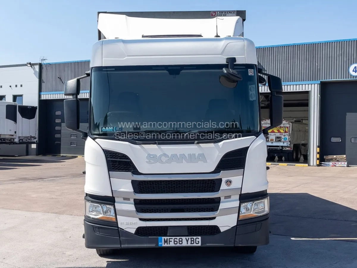 2018 SCANIA P280 CURTAINSIDER - Image 2