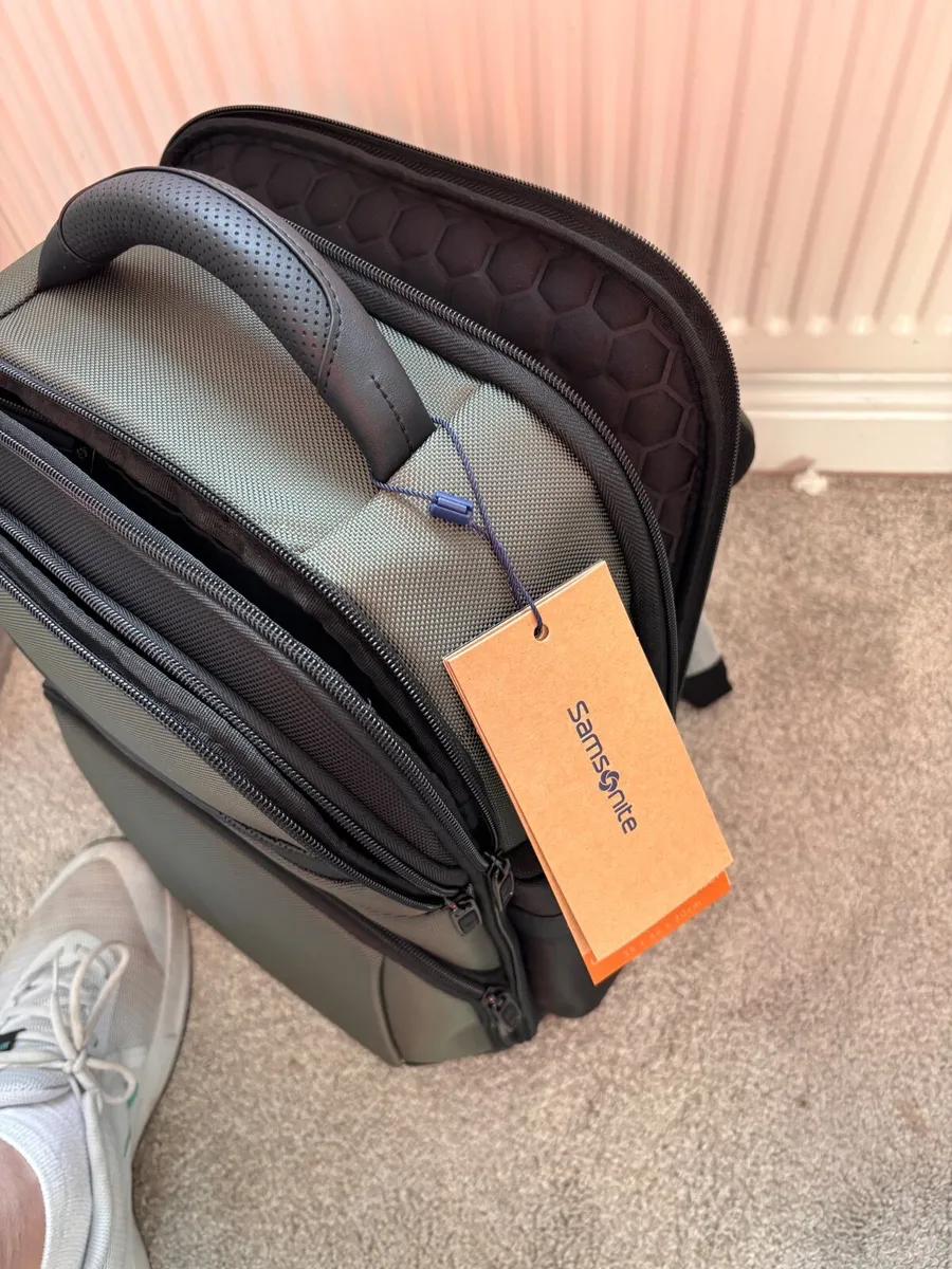 Samsonite Pro DLX 6 new backpack - Image 3
