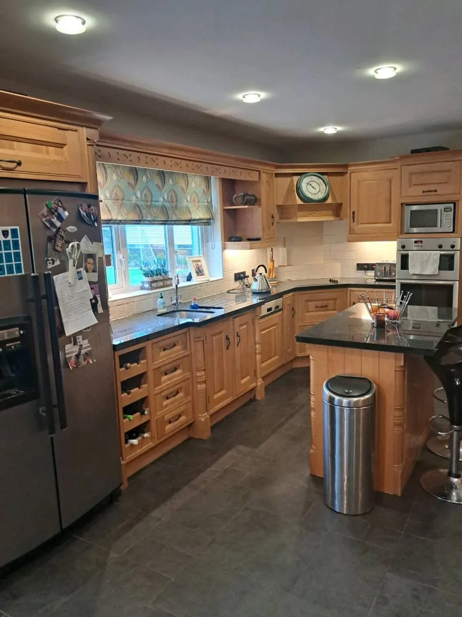 Oak kitchen with granite worktop.  Price drop - Image 2