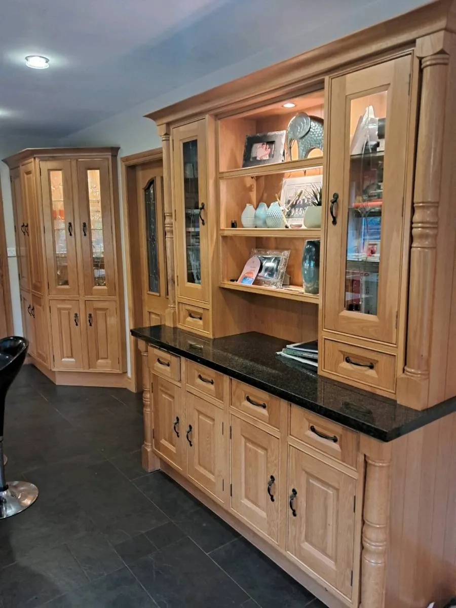 Oak kitchen with granite worktop.  Price drop - Image 3