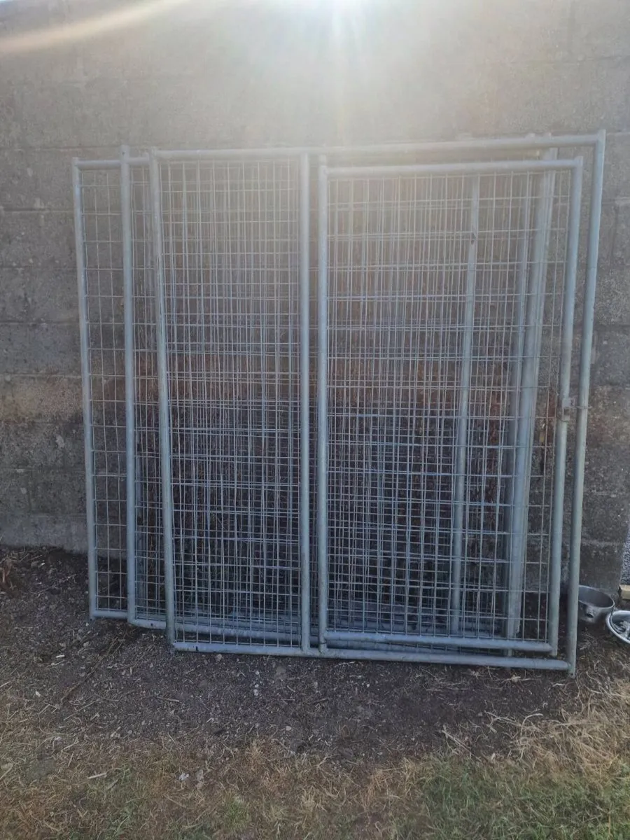 Builders fences0