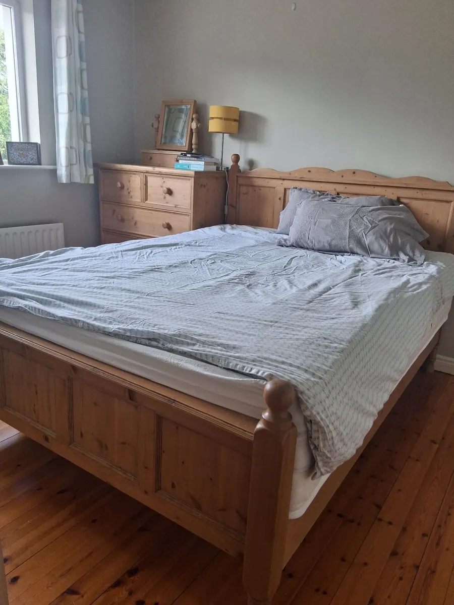 Bedroom furniture - Image 1