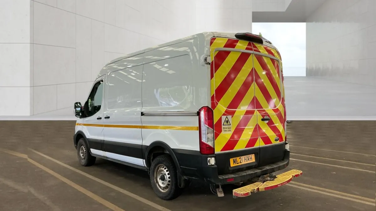 VERY RARE 4X4 2021 TRANSIT 130 350 AWD L2H2 - Image 3