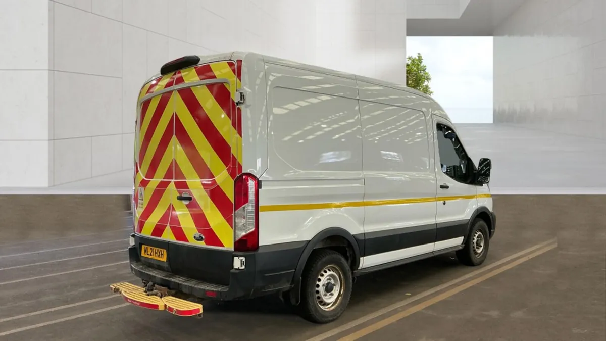 VERY RARE 4X4 2021 TRANSIT 130 350 AWD L2H2 - Image 4