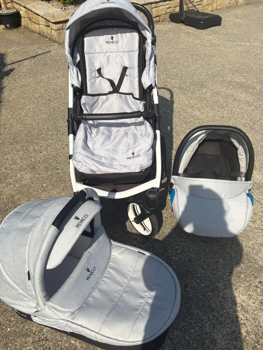 Pram - Image 4