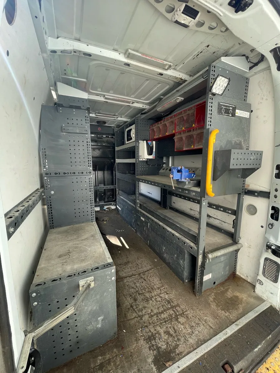 Vauxhall movano - Image 2