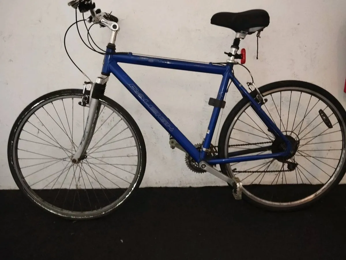 Men's Raleigh hybrid - Image 2