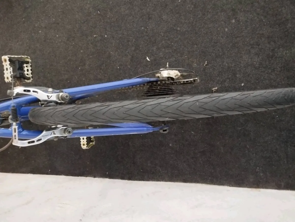 Men's Raleigh hybrid - Image 4