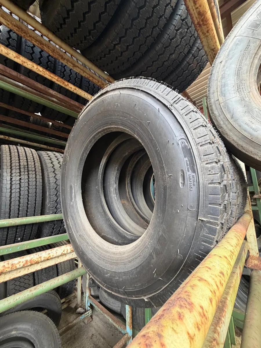 275/70/22.5 tyres - Image 2