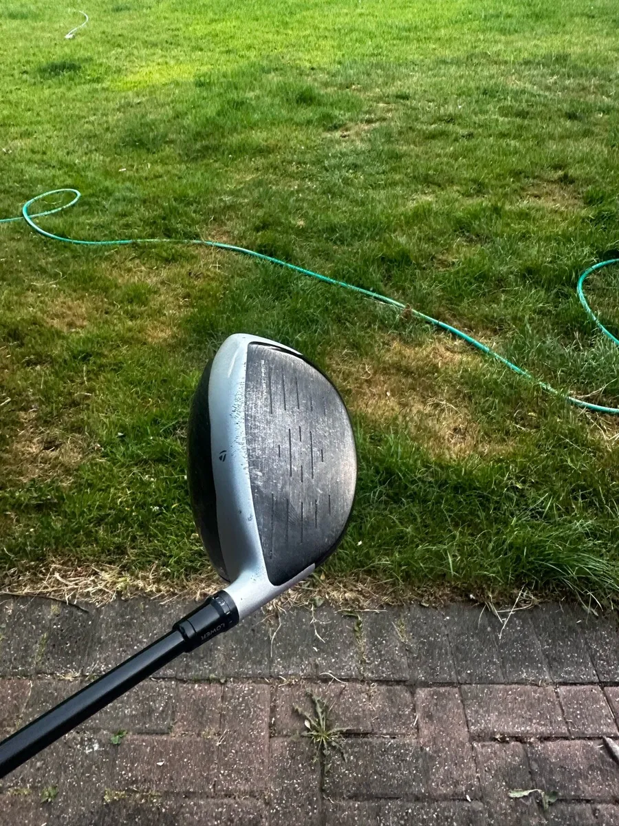 Taylormade M4 Left Hand 10.5 Regular Shaft Driver - Image 2