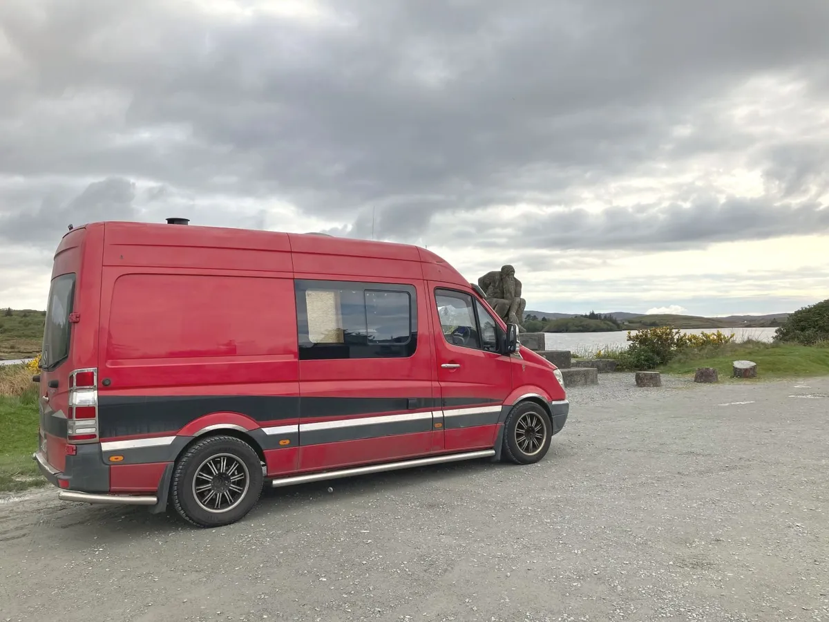 08 Mercedes Sprinter Camper - Image 4