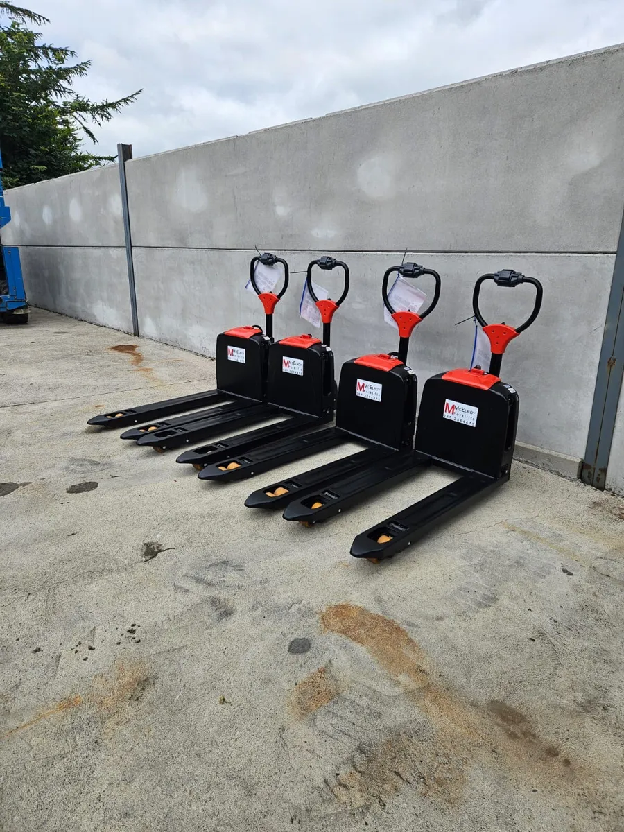Fully electric pallet trucks - Image 2