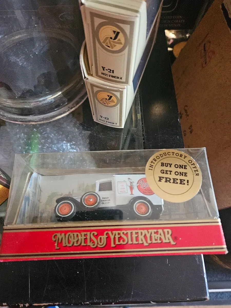 Matchbox Yesteryear Van