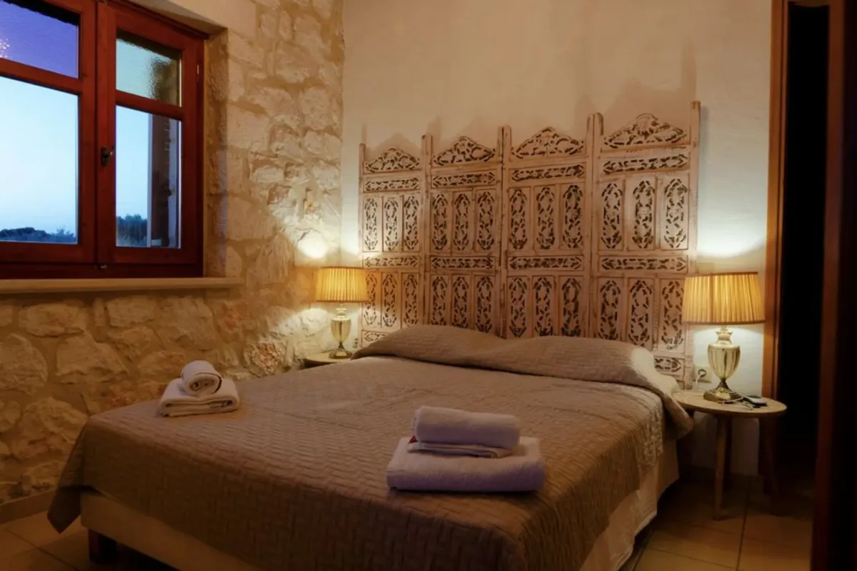 MAJESTIC STONE BUILT VILLA IN ZAKINTHOS GREECE - Image 4