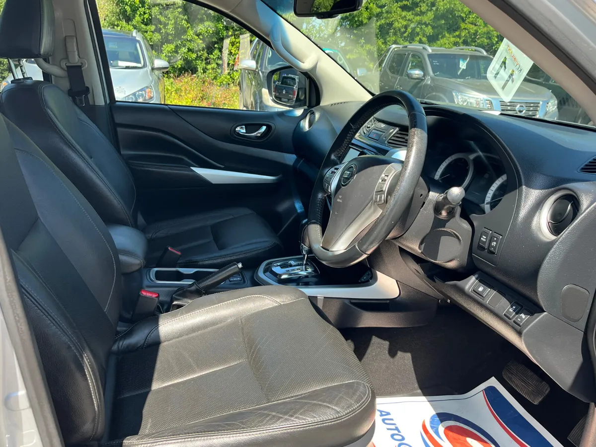 NISSAN NAVARA 2.3 DCI TEKNA AUTO *NO VAT* - Image 4