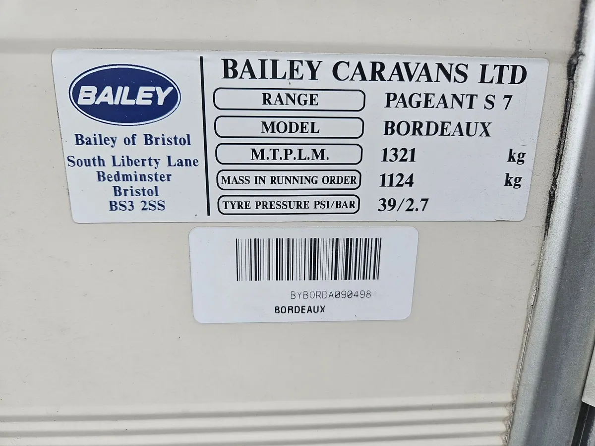 BARGAIN 2010 END BEDROOM CARAVAN WITH AWNING - Image 4