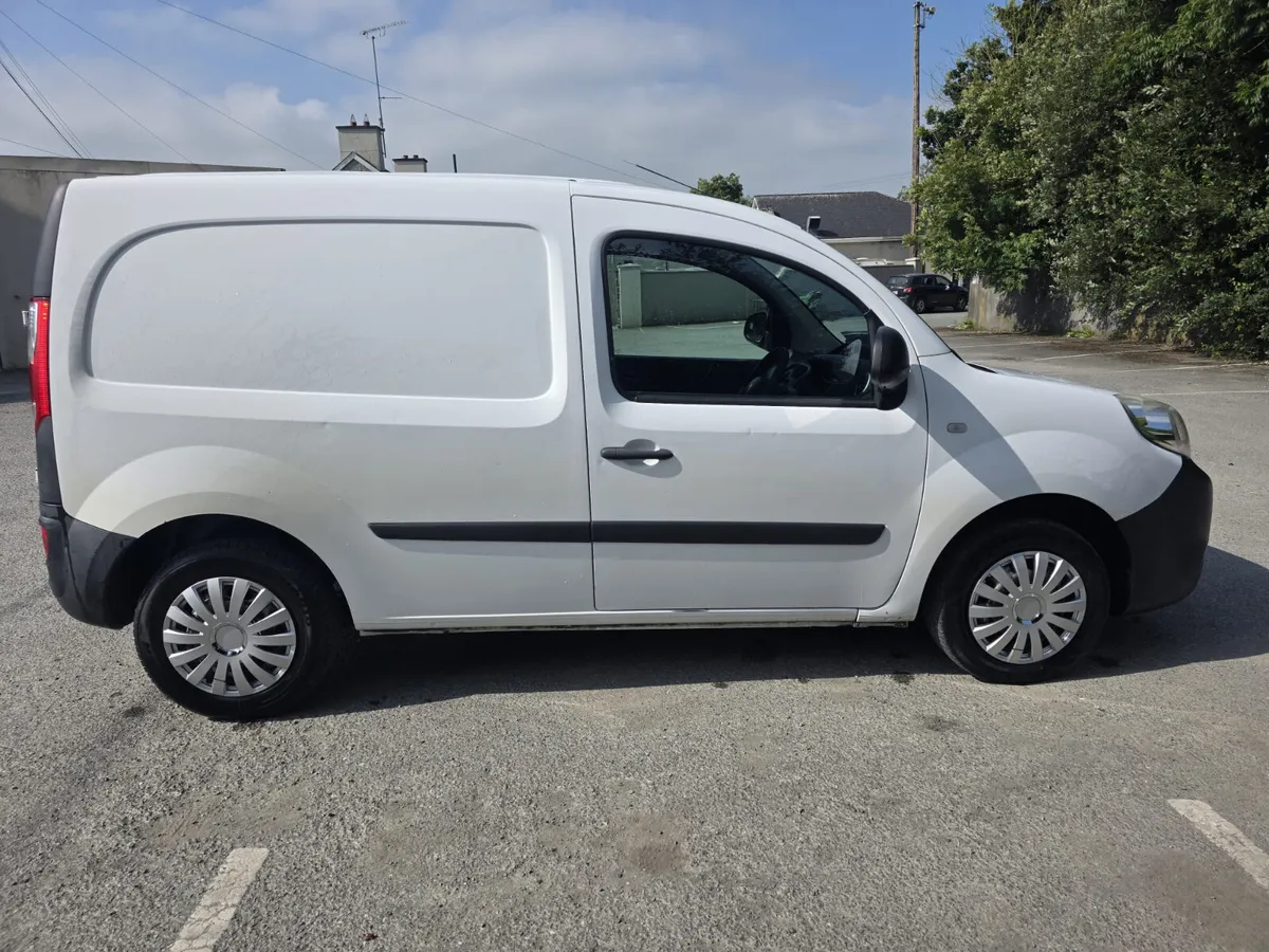 RENAULT KANGOO. 1.5 DIESEL..NEW CRVT - Image 2