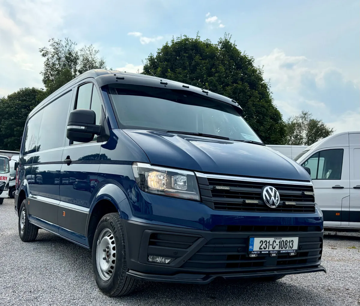 Volkswagen Crafter MWB Low Roof *Automatic* - Image 4