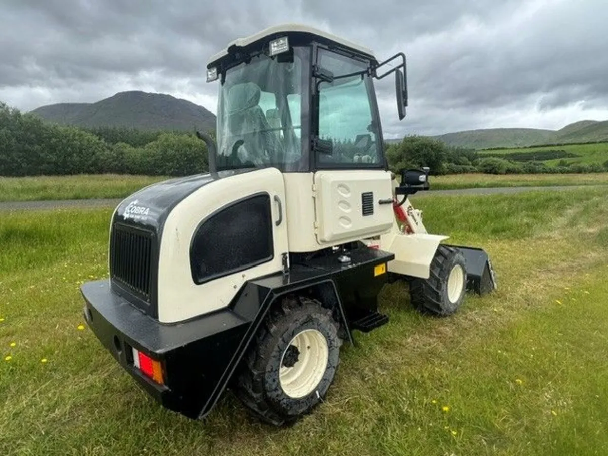 Cobra L10 Wheel loader - Image 1
