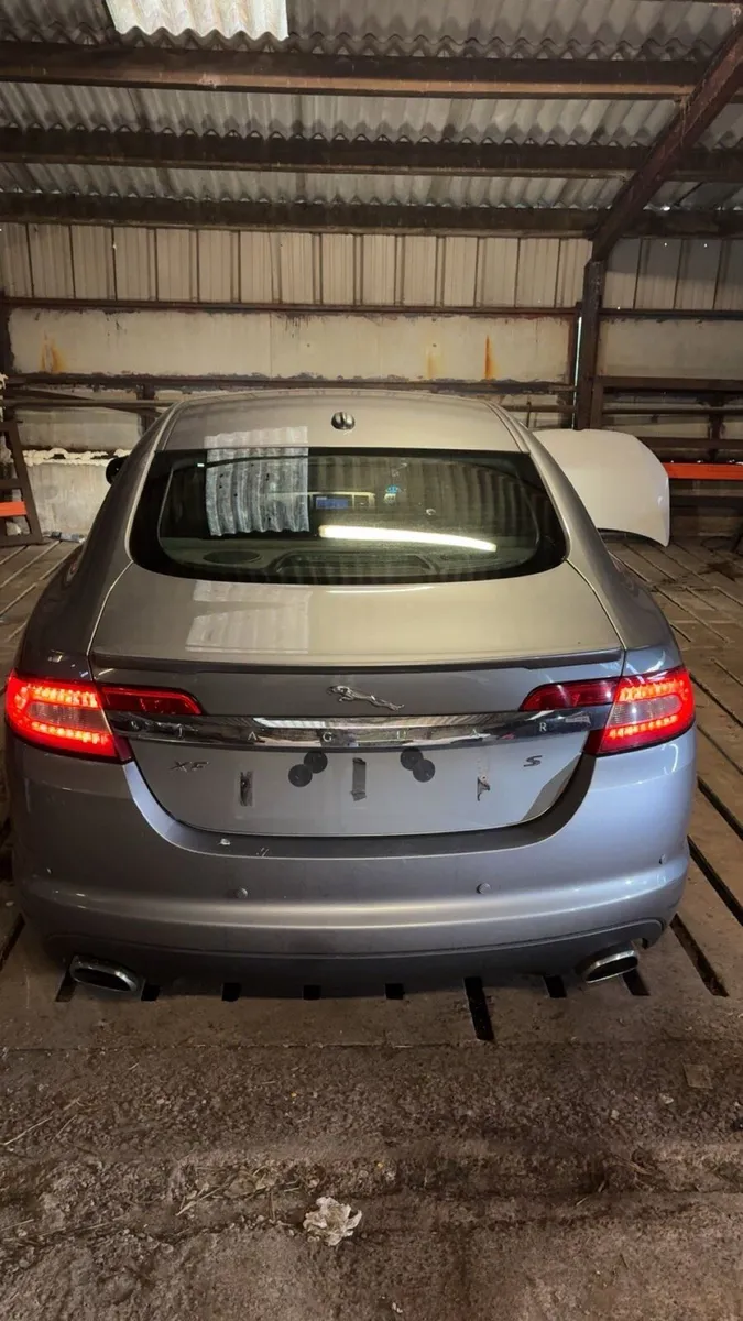 Jaguar xf 3.0 v6 2013 for breaking - Image 2