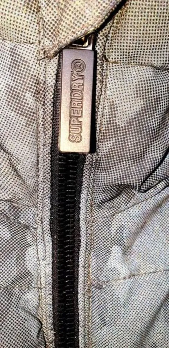 Ex-Display Superdry Hooded Puffa Jacket - Image 2