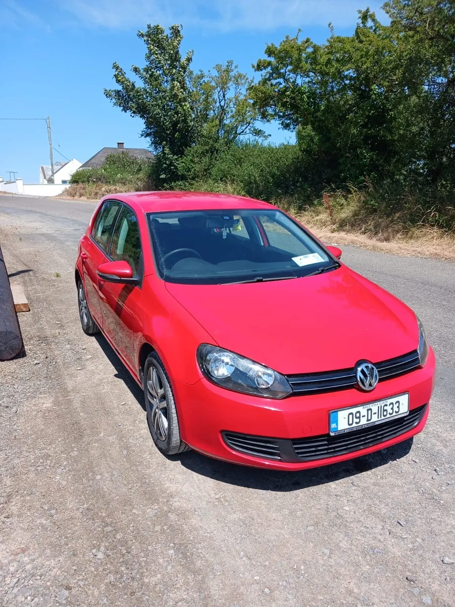 Volkswagen Golf automatic - Image 1