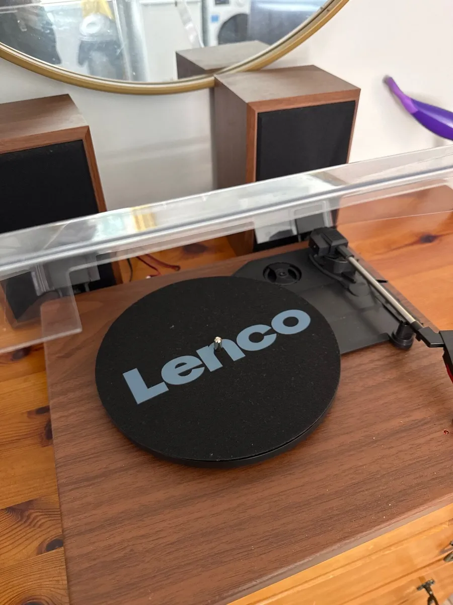 Record player with 21 vinyls - Image 1