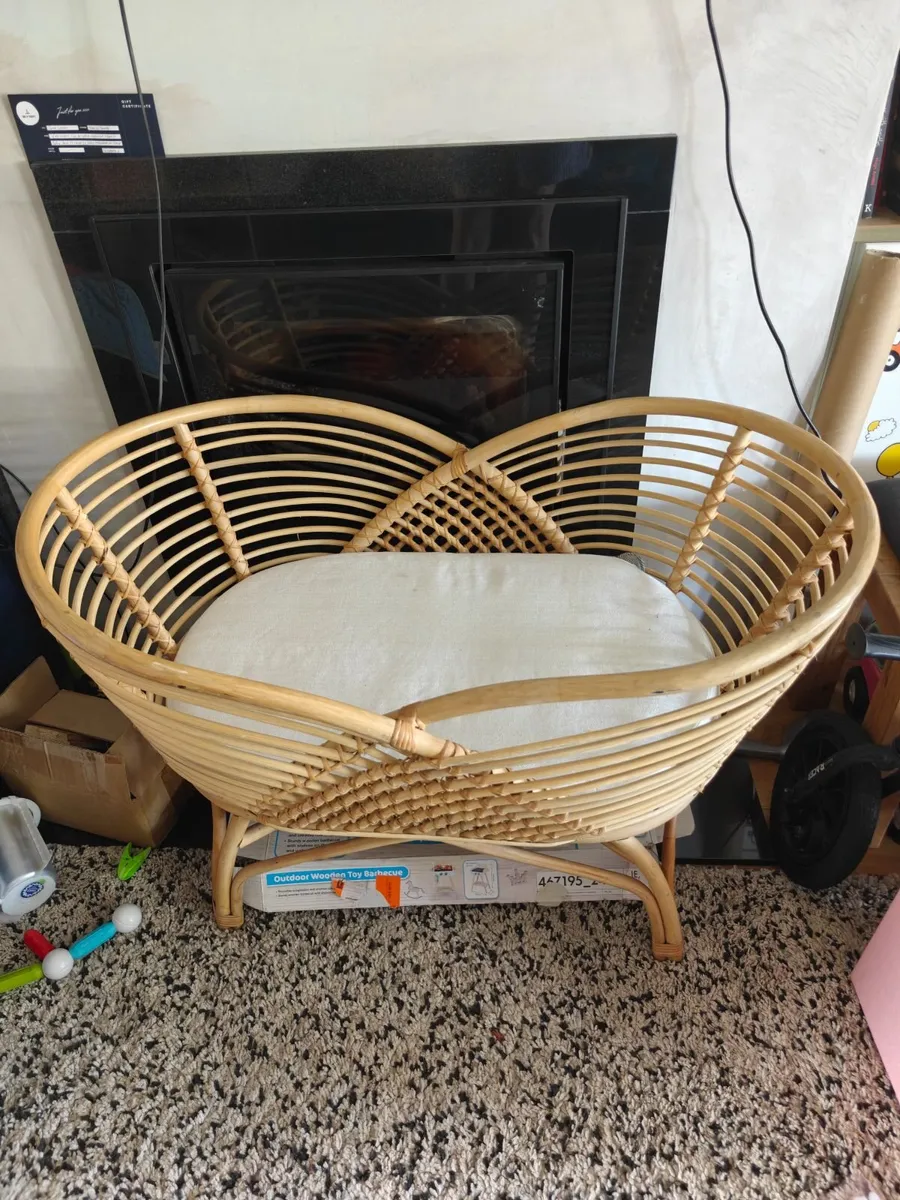 Moses basket / large crib - Image 2