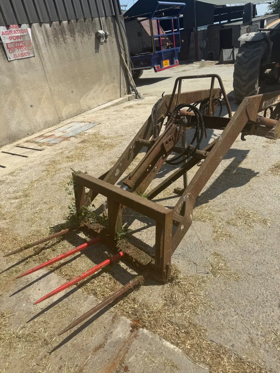 Quicke 2000 Loader - Image 4