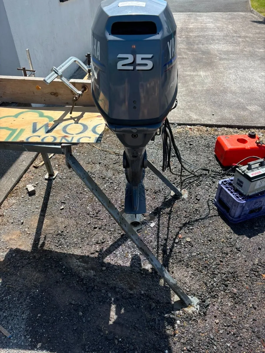 yamaha 25 hp outboard  engine - Image 4