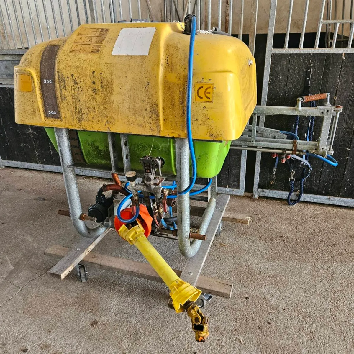 Tractor Sprayer 400Litre - Image 1