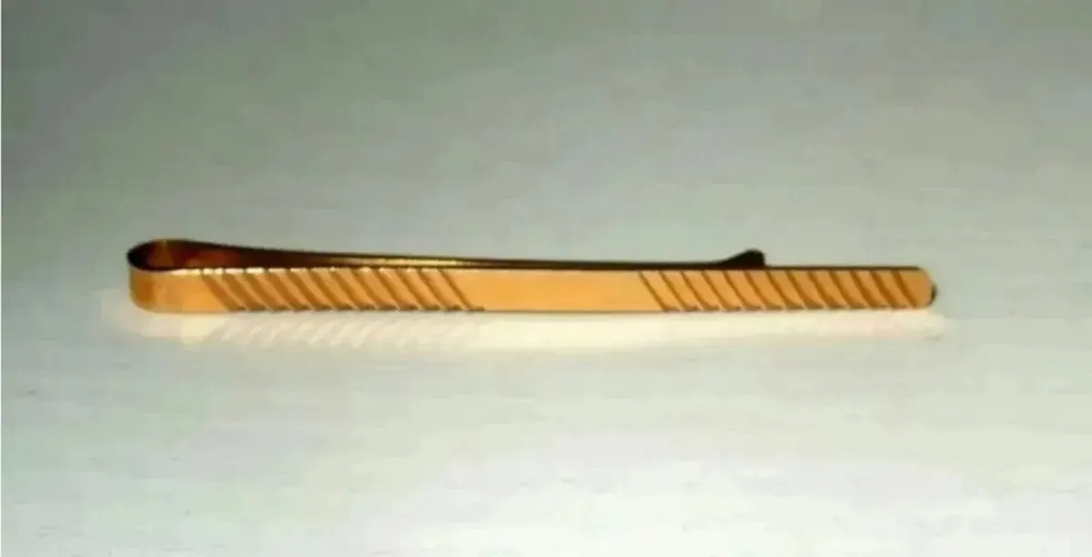 Vintage Hallmarked 9ct Gold Tie Pin - Image 3