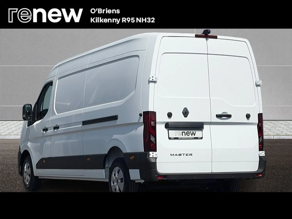 Renault Master LM35 START 2.0 DCI 130 BHP *DEMO MO - Image 3