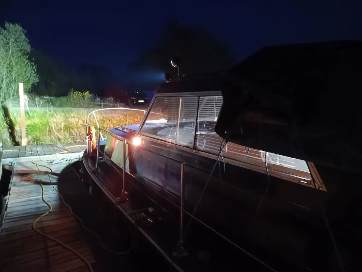 Boat cruiser Princess 28 ft - Image 2