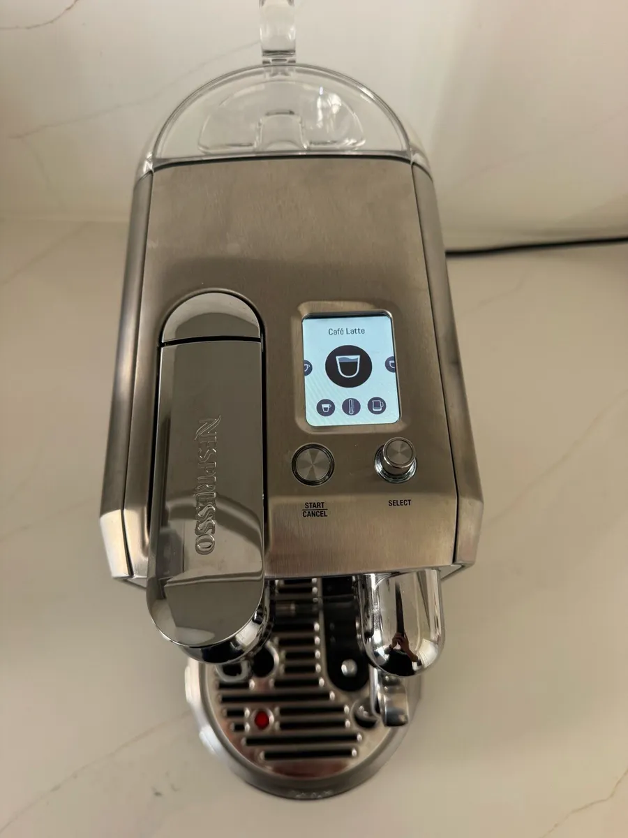 Nespresso Creatista Plus – Excellent Condition - Image 2