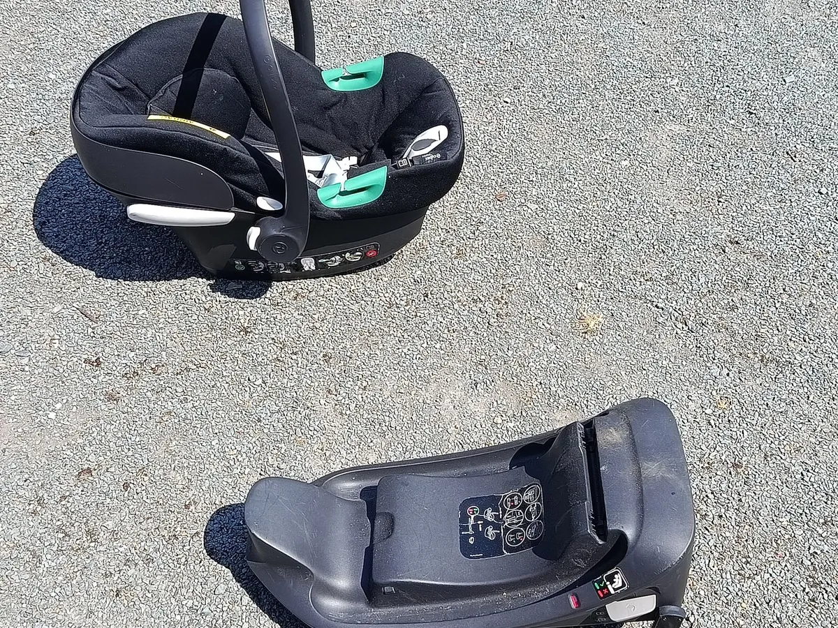 Baby car seat - Image 3