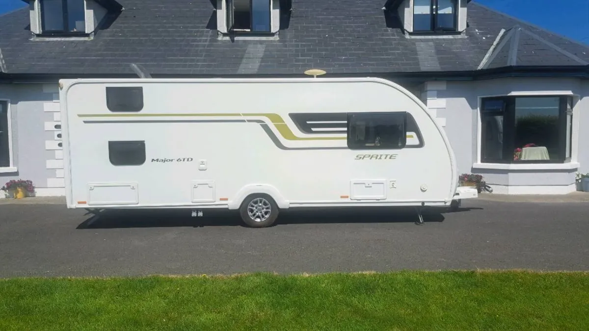 Caravan - Image 1