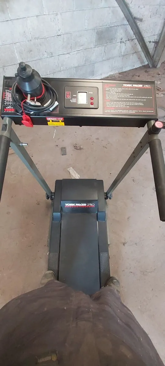 Treadmill - Image 1