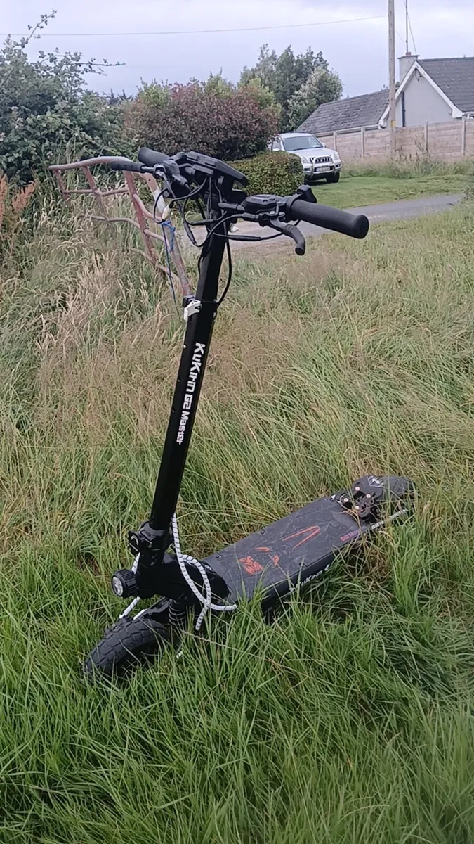 Electric scooter - Image 2