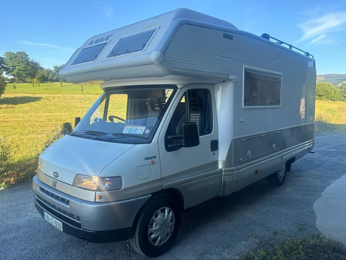 FIAT 2.8 LAIKA 5 berth CVRT 06/27 TAX 03/27 69Kms - Image 3