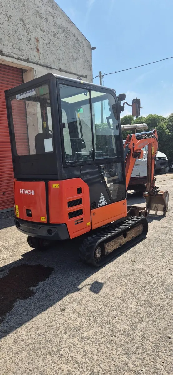 Hitachi zx19 - Image 2