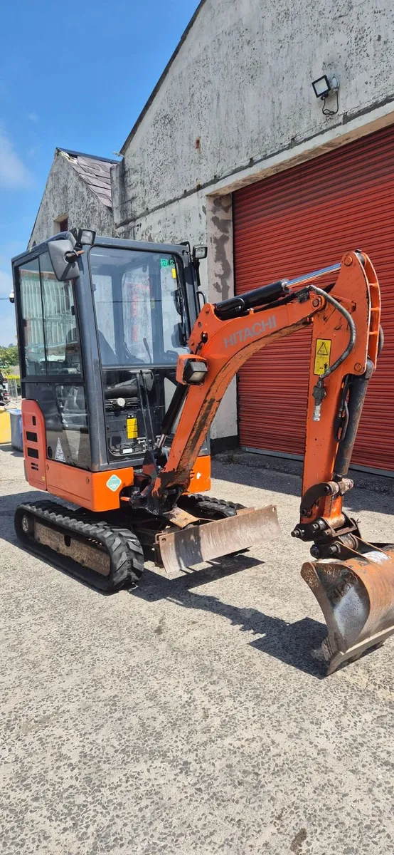 Hitachi zx19 - Image 1