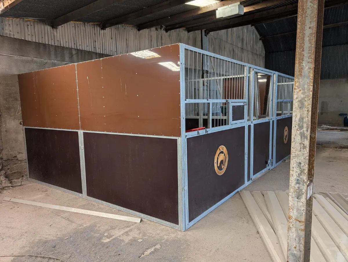 Horse Stables - Image 4