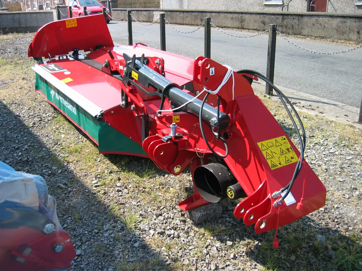 New Kverneland 3232 10ft 6" Mounted Mower Cond - Image 2