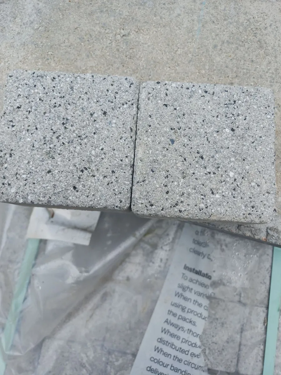 Paving - Sienna Setts in Silver - Image 2