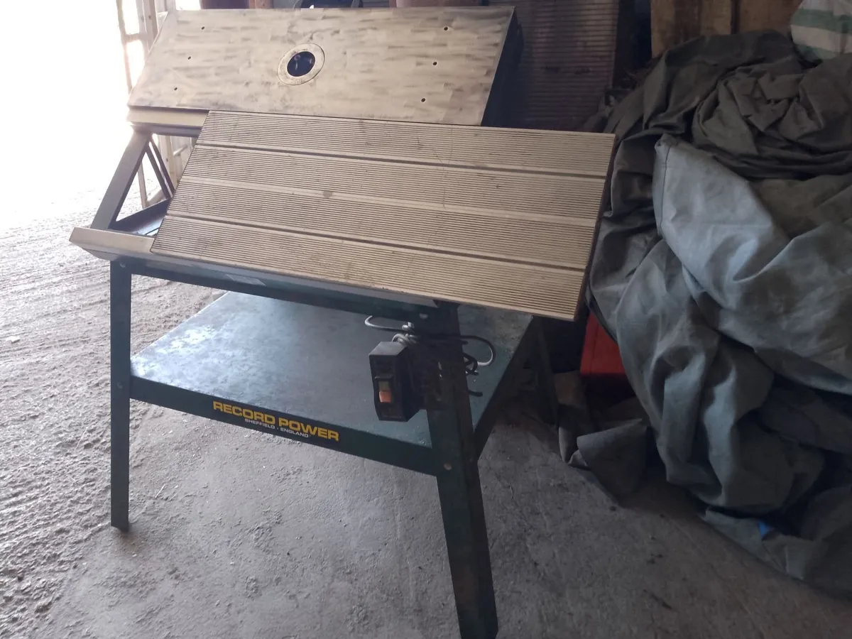 Router table with makita router recrd table - Image 2