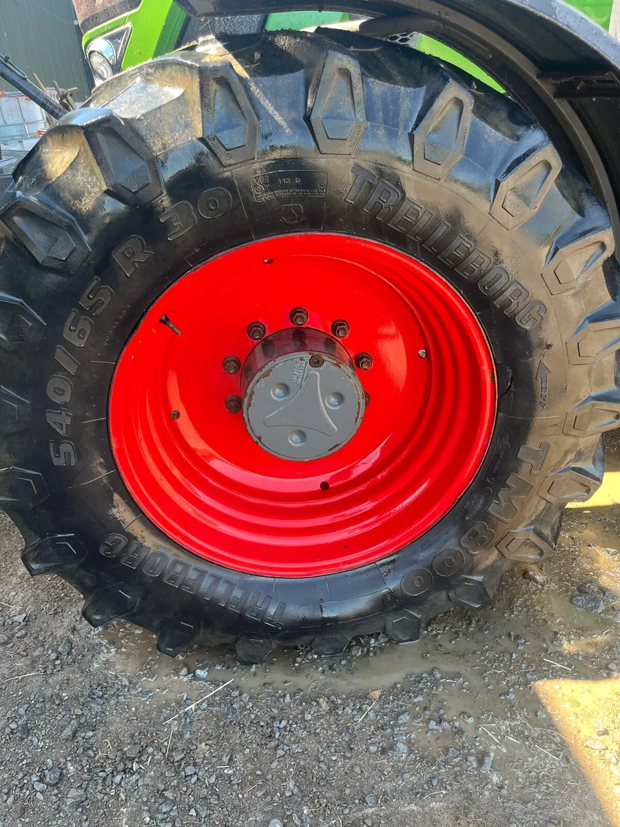 Fendt rims & tyres - Image 1